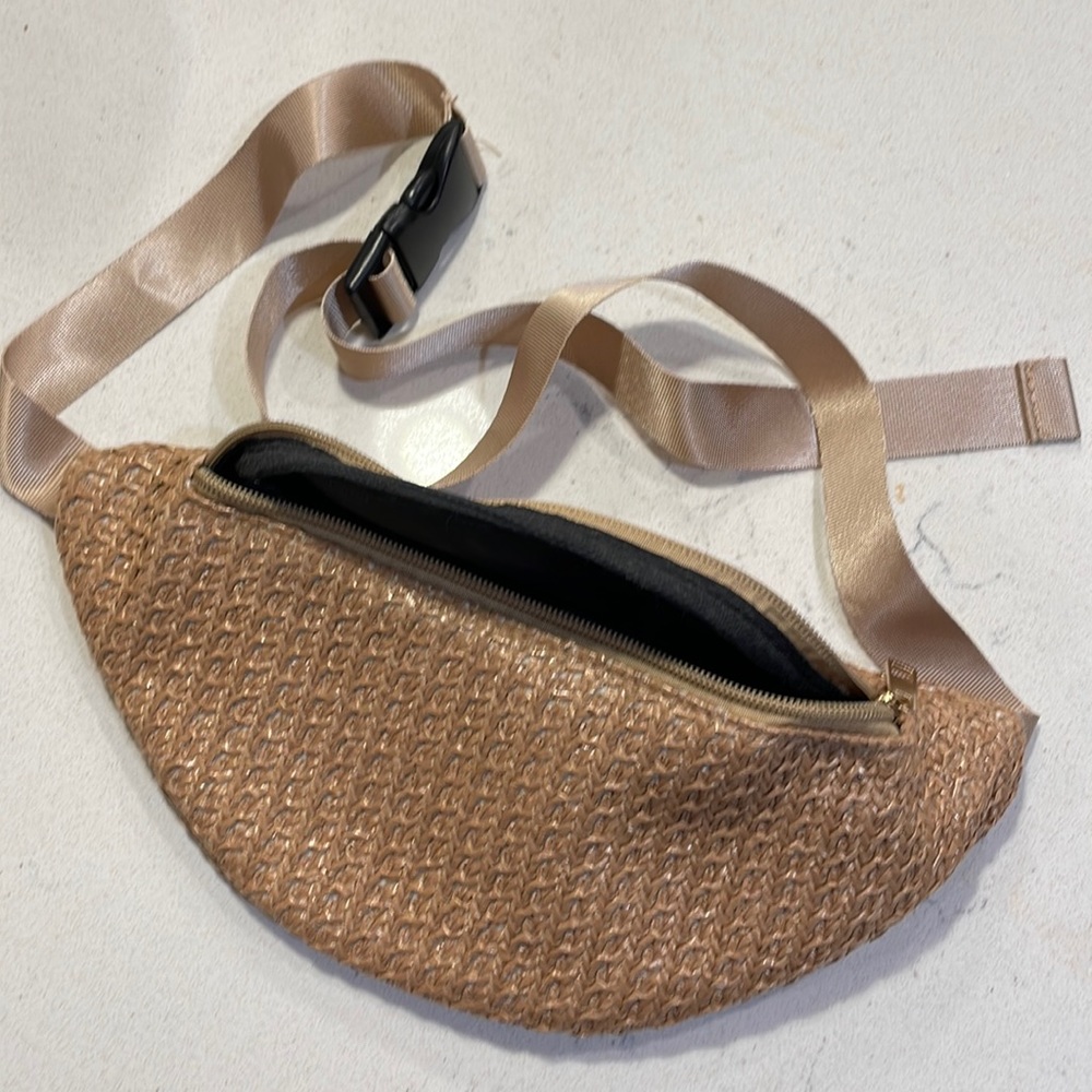 Wren Raffia Fanny Pack - Picture 2 of 7